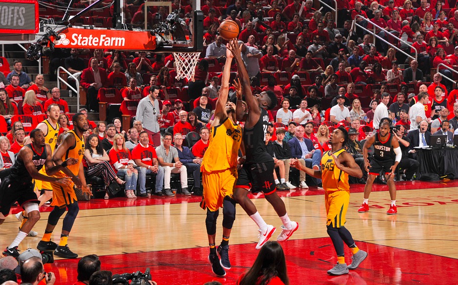 关于江苏队险胜爵士，保罗状态火热的信息